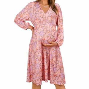 Elegant Floral Long Sleeve Maternity Dress Photoshoot with Side Pockets